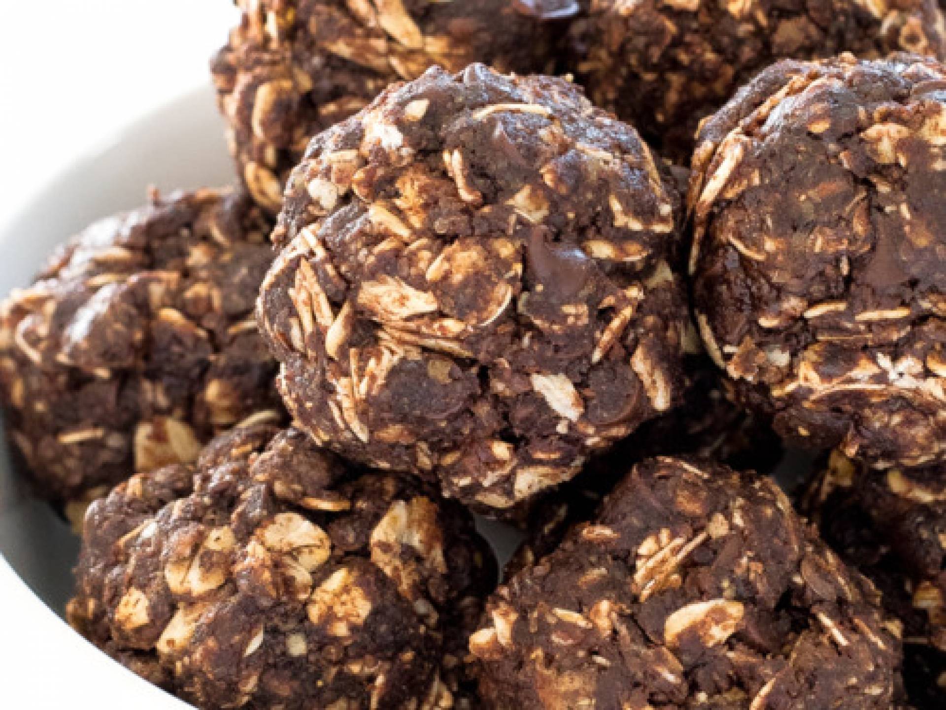 Double Chocolate Protein Bites