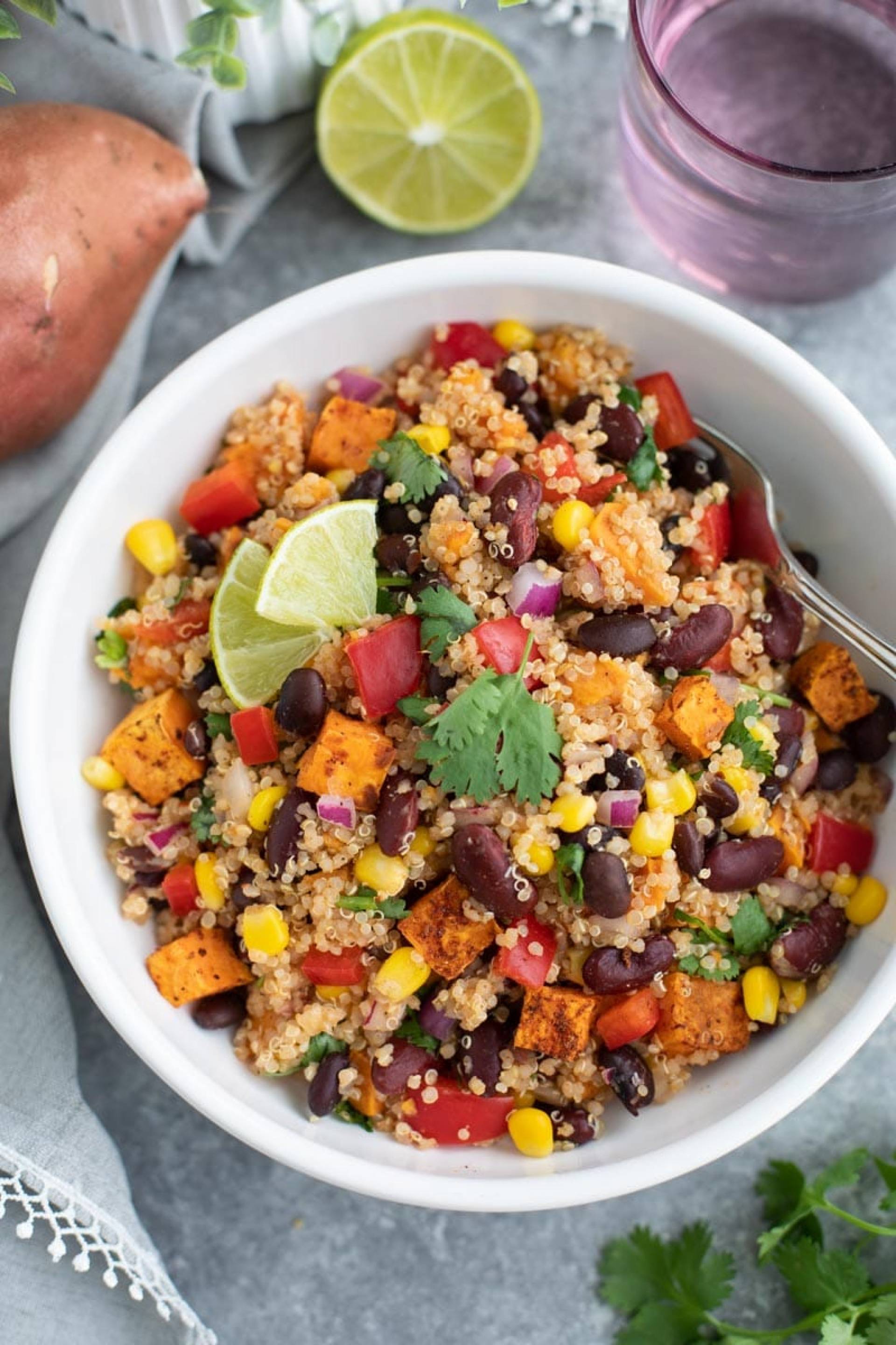Low-Carb Southwest Quinoa Bowl